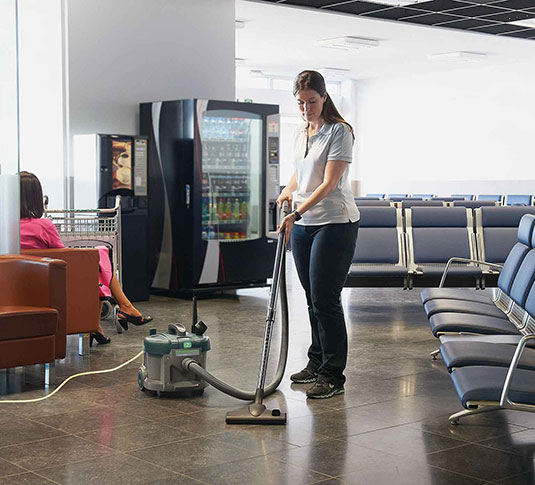 Nobles Tidy-Vac 6 cleaning hard floors.
